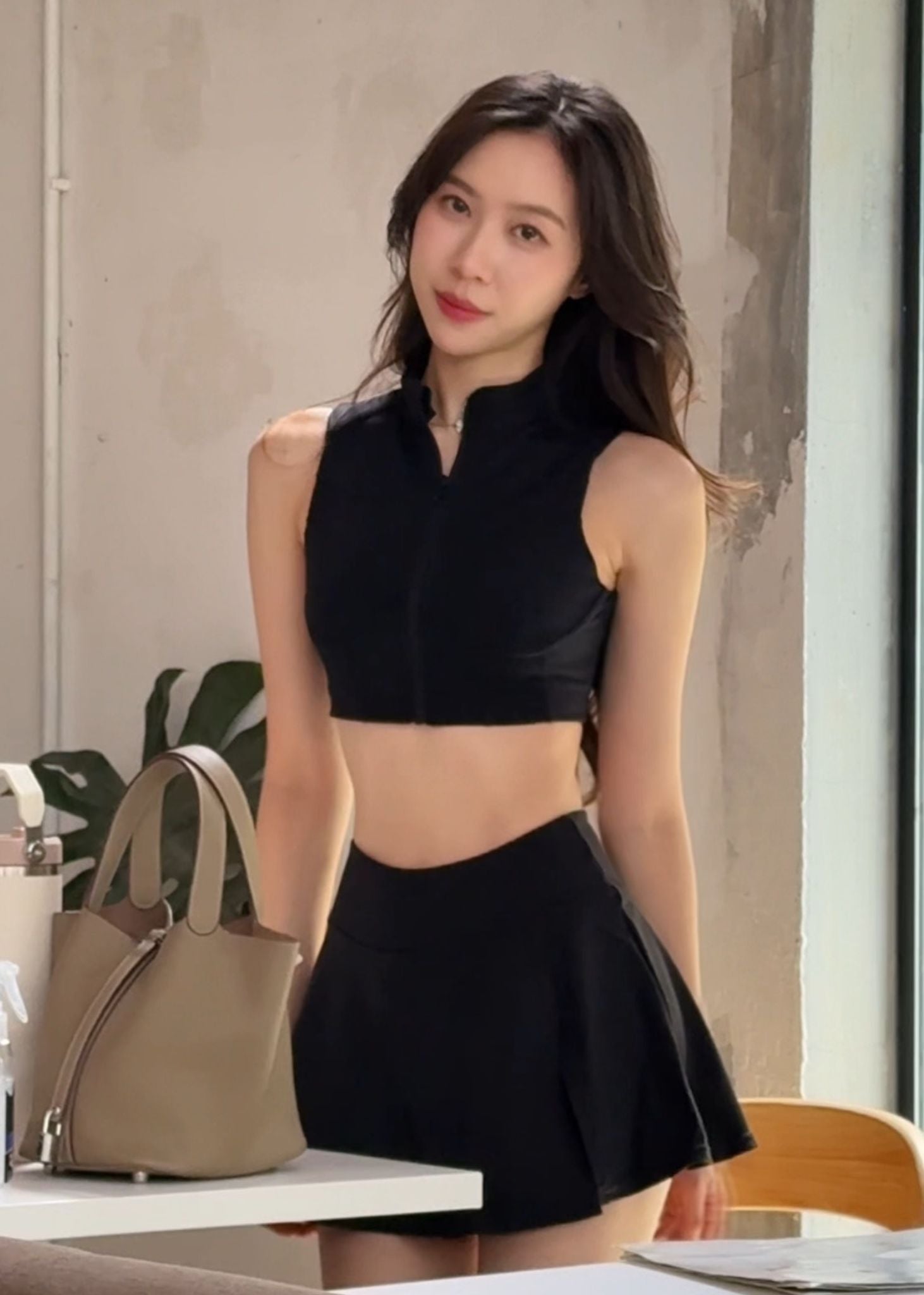 Gabby Zipper Crop Top - Pretty Little Fit