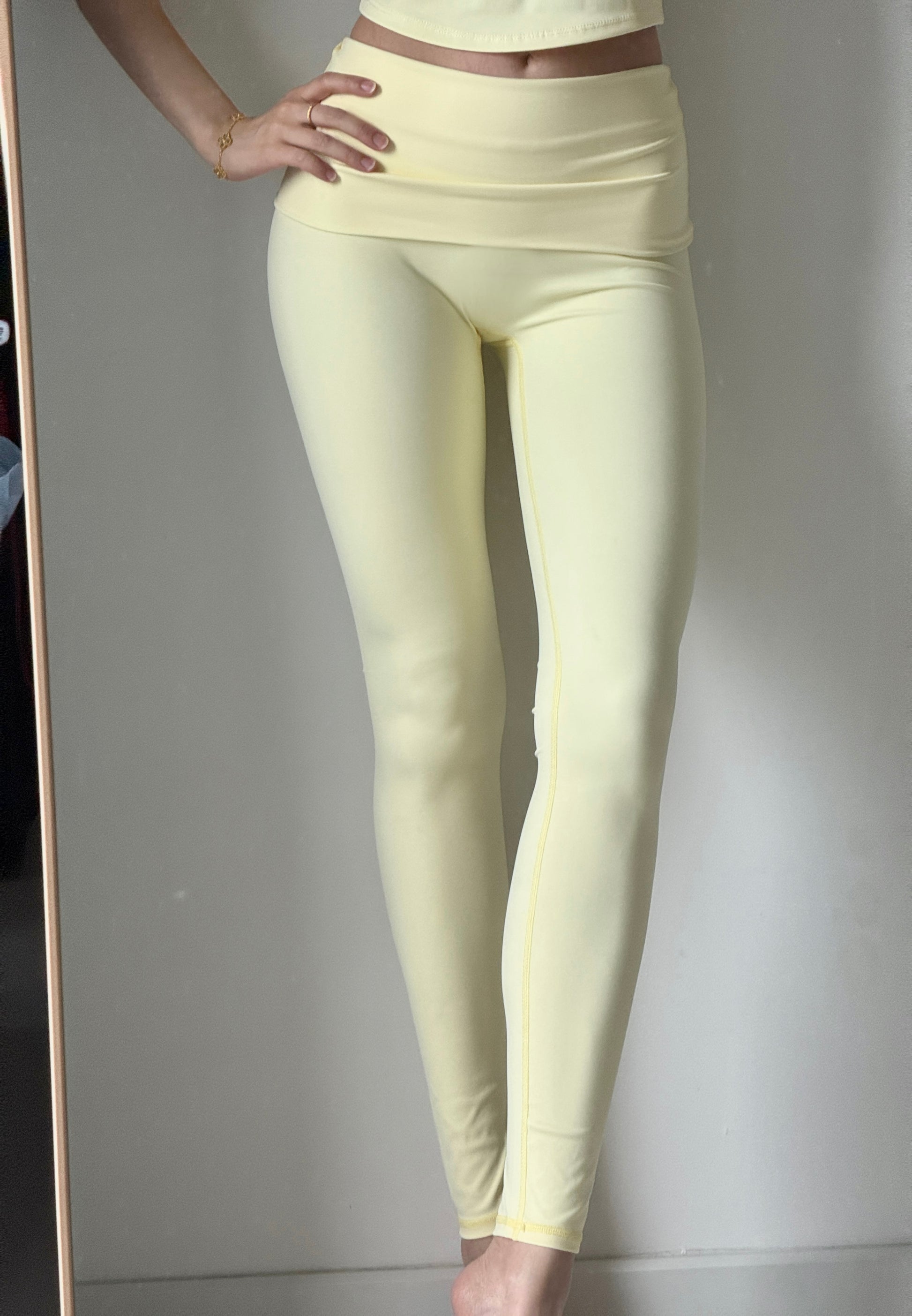 Evania - Pretty Little Fit